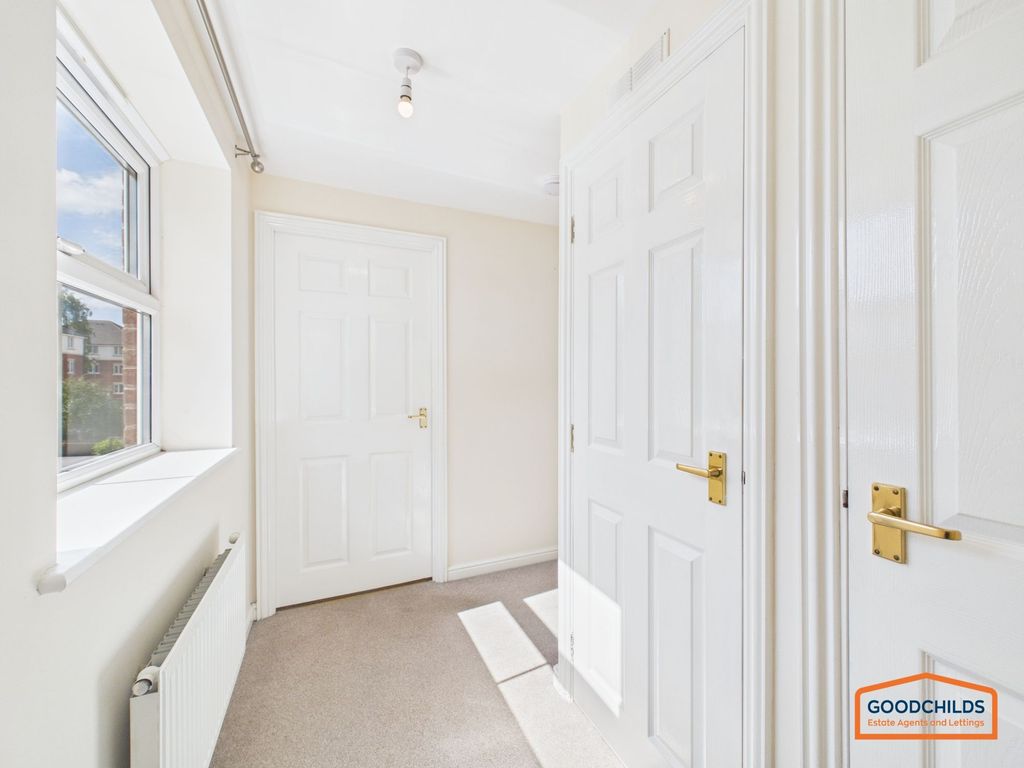 Property photo 3 of 14