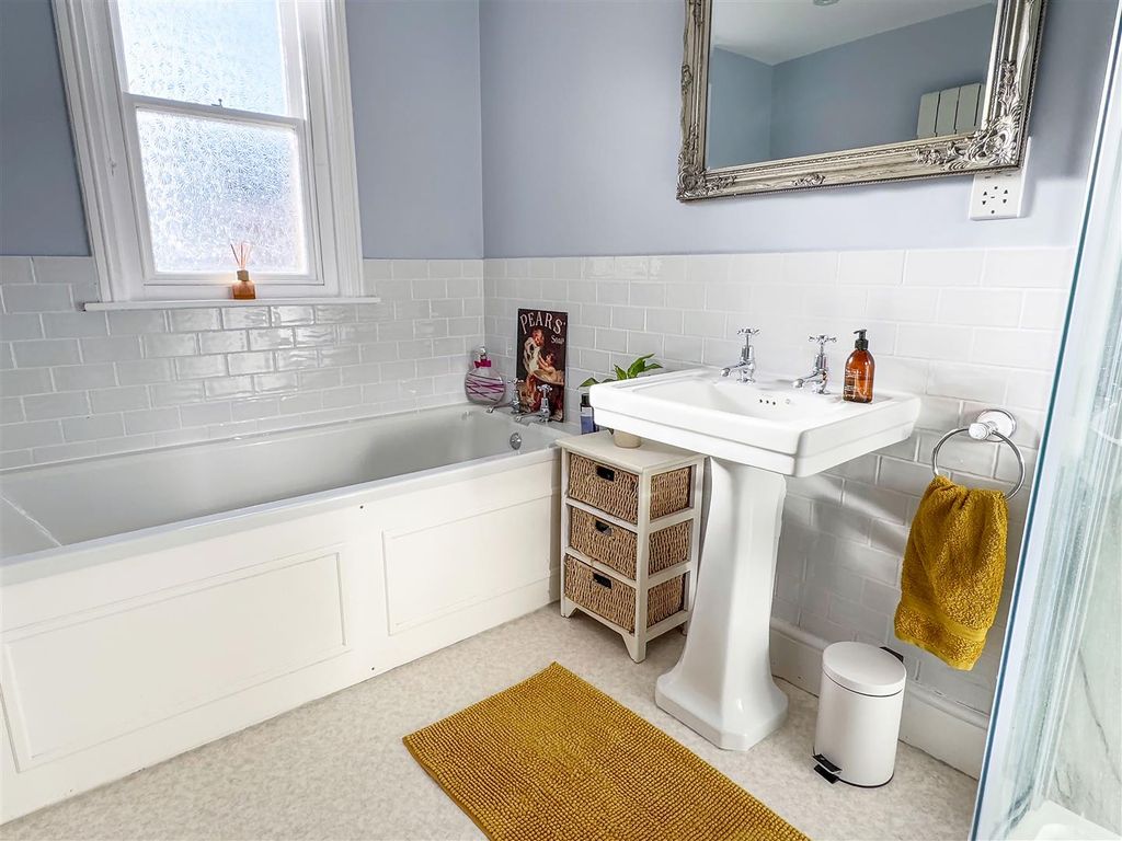 Additional image 22 of 6 bed semi-detached house for saleEast Ham Road, Littlehampton BN17