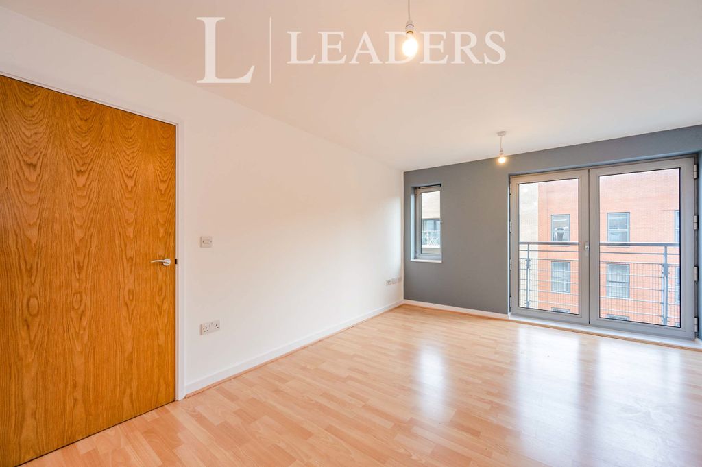 Property photo 2 of 12 1