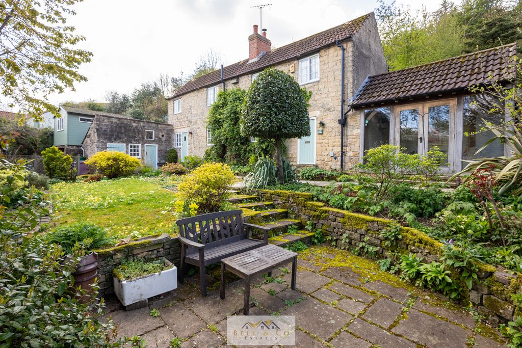 Property photo 1 of 29