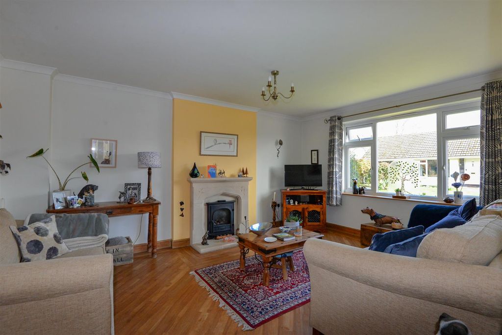 Property photo 2 of 31 Living Room 1.Jpg