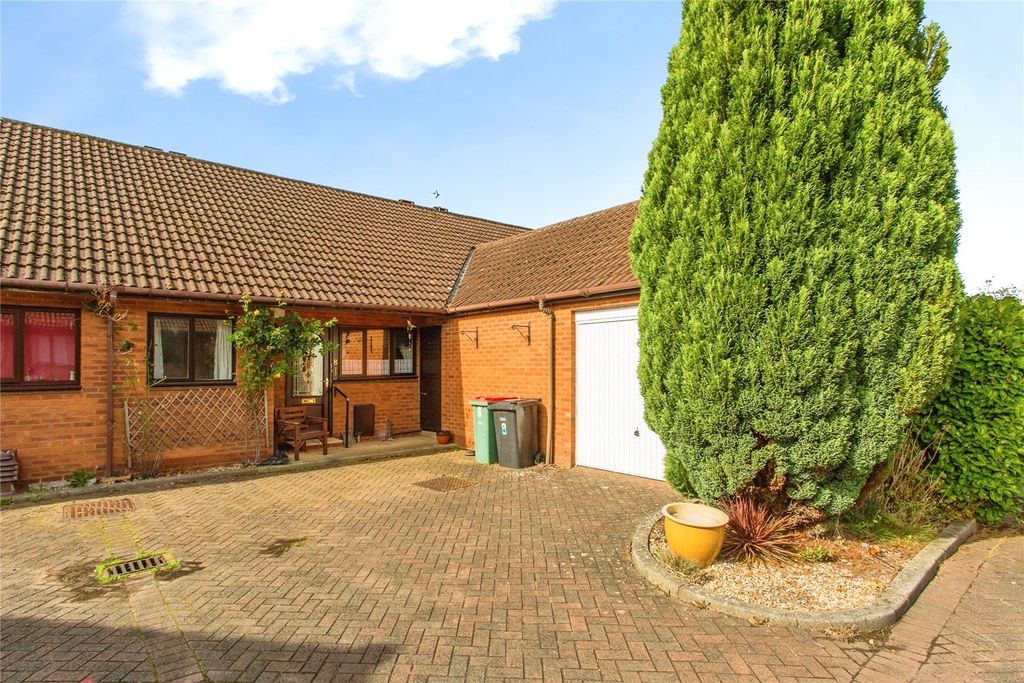 Property photo 1 of 17 Picture No. 02