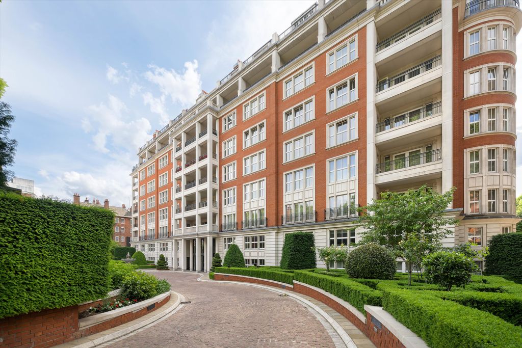 Property photo 1 of 13 Image