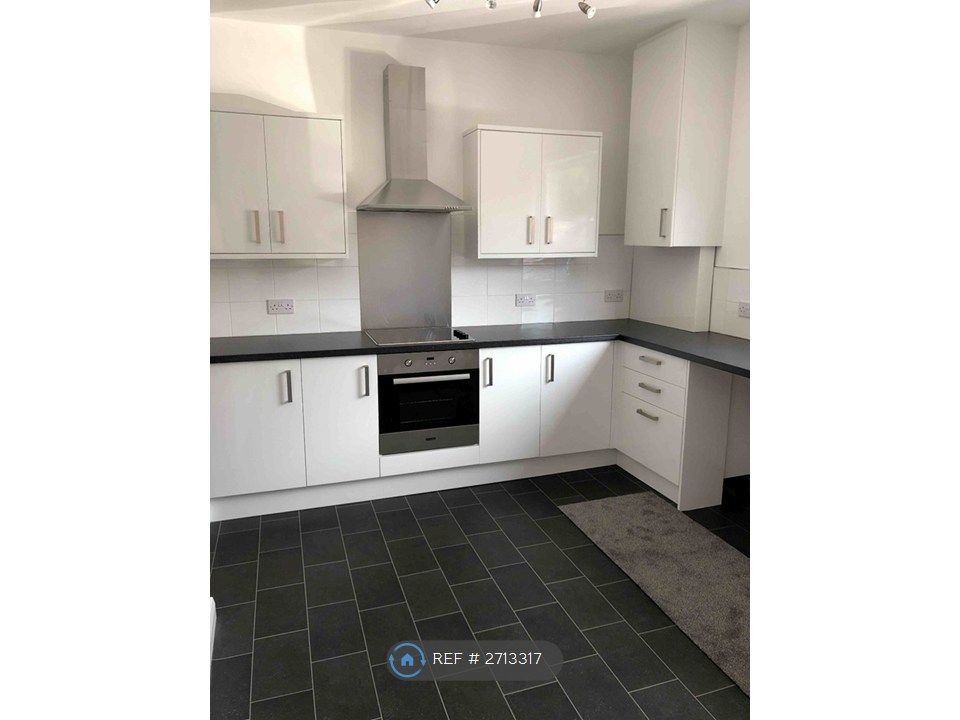 Property photo 3 of 32 Kitchen & Dinning Room