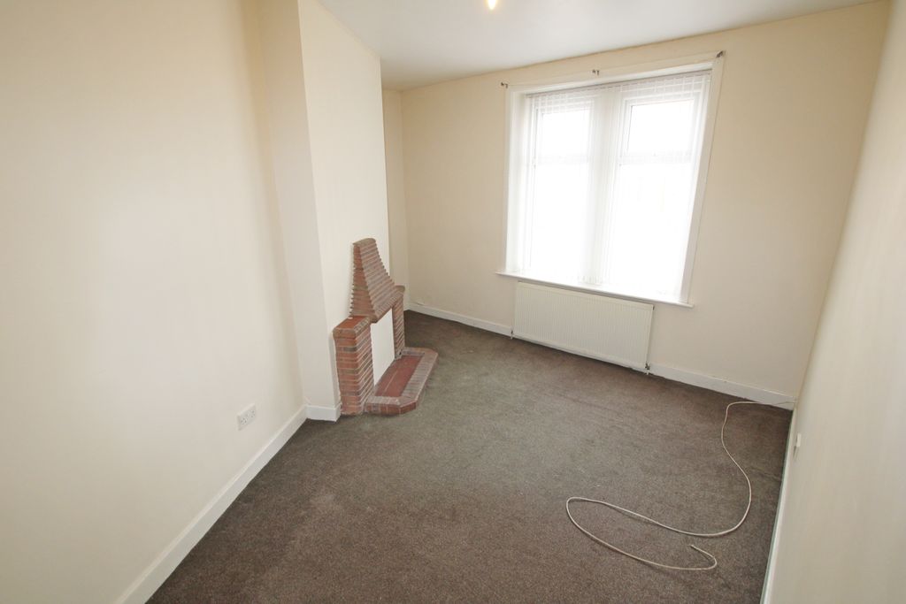 Property photo 3 of 9 3