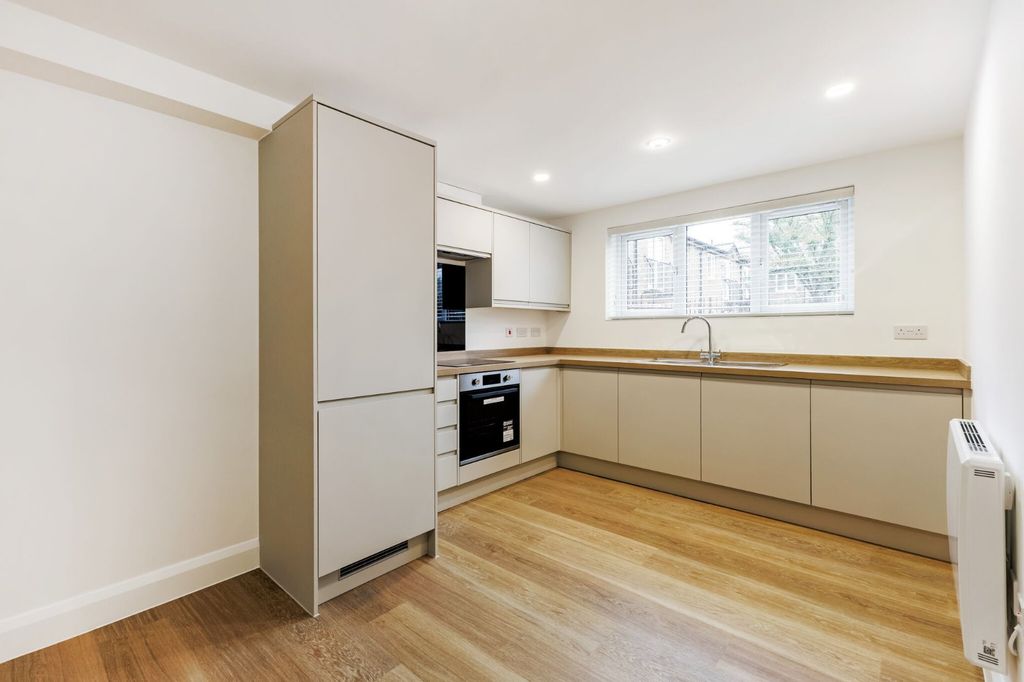 Property photo 3 of 10 Picture No. 01