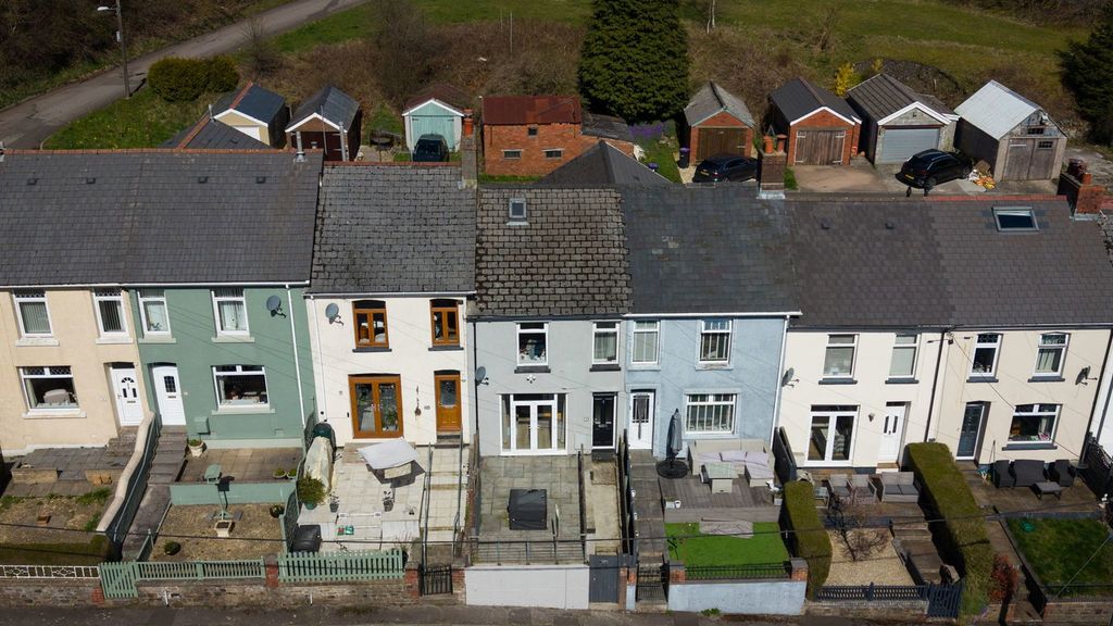 Property photo 2 of 24