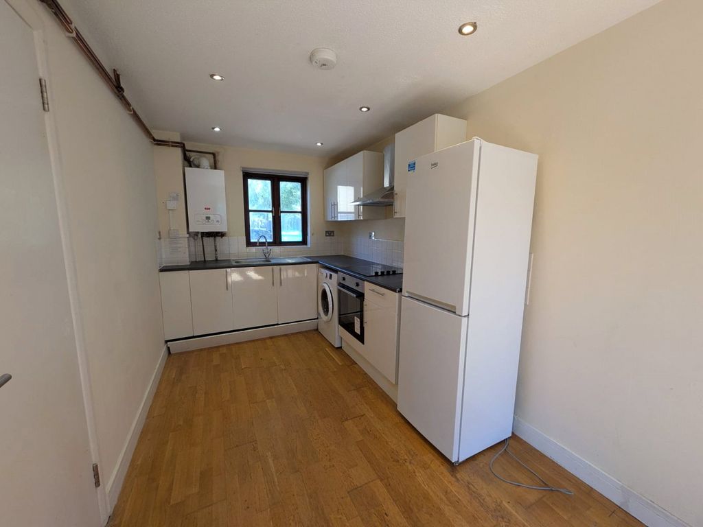 Property photo 3 of 13 Picture No. 08