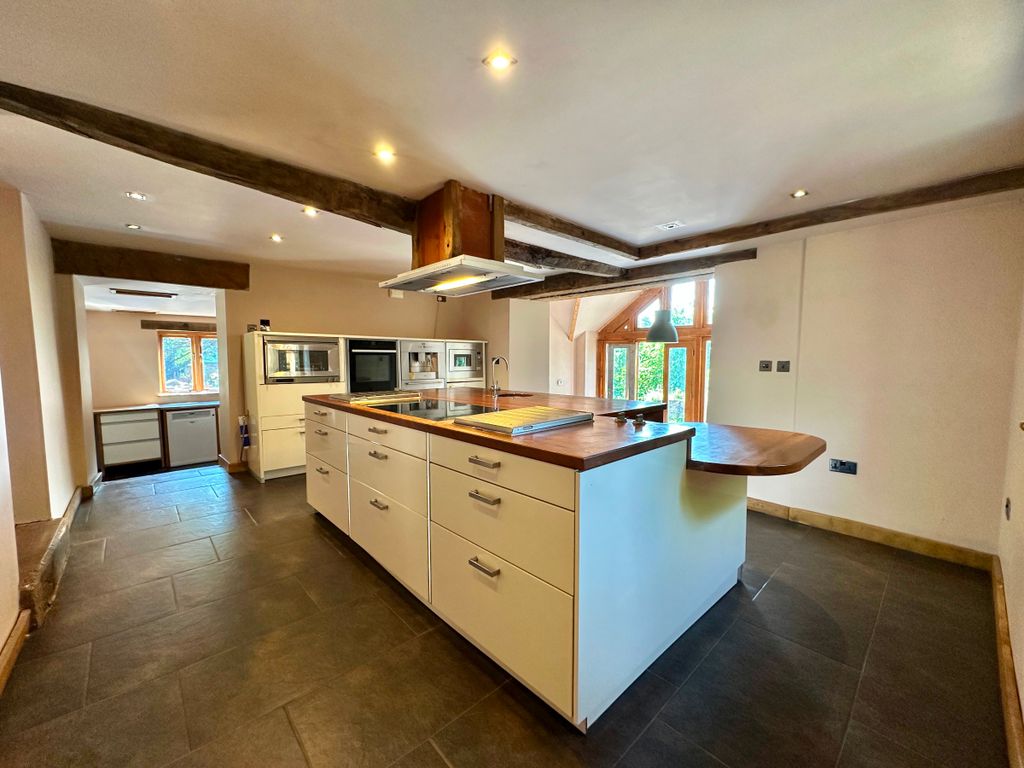 Property photo 3 of 50