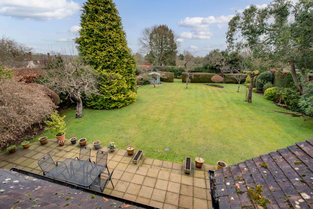 Property photo 3 of 19 Cherry Trees Claypits Lane, Wd3 6Eh (Low Res)-13