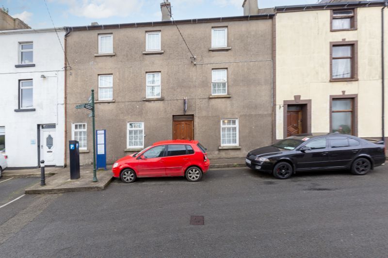 Property photo 1 of 33