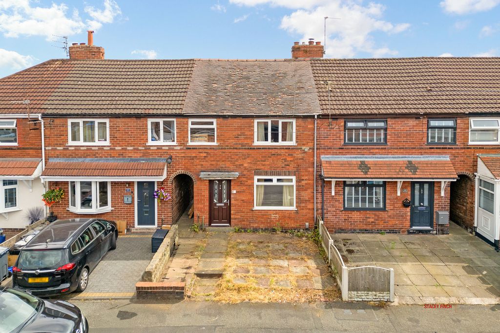 Property photo 1 of 17