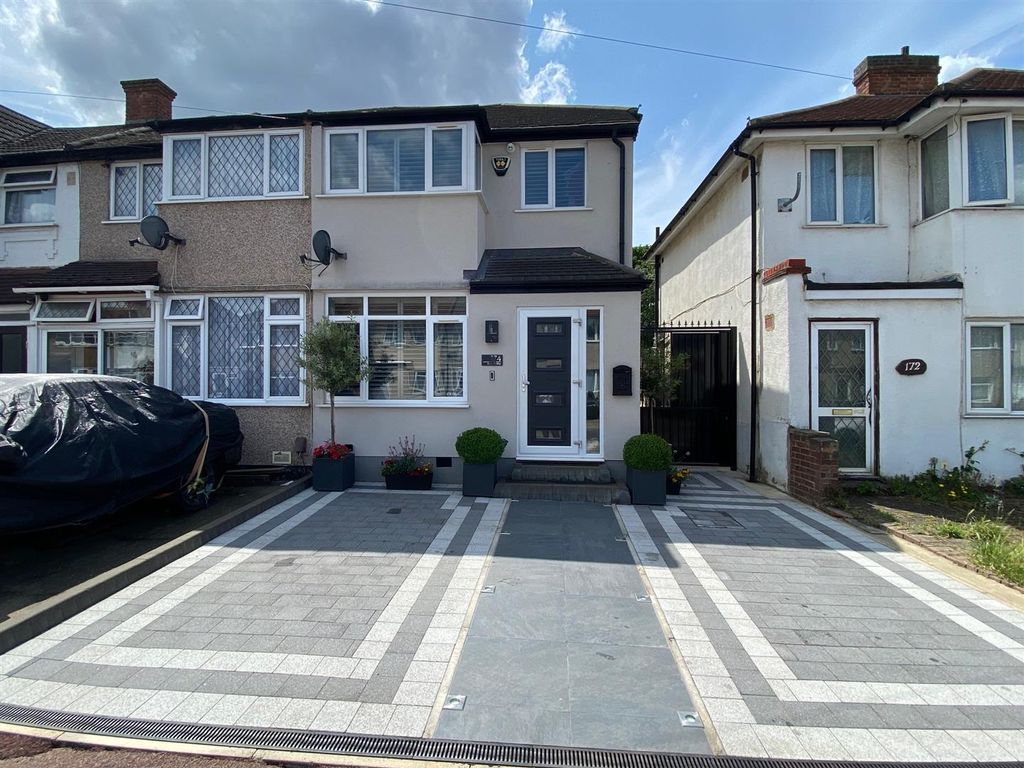 Property photo 1 of 38 B44.Jpg