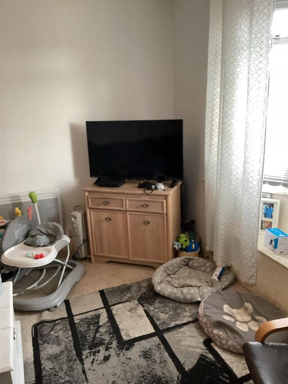 Property photo 3 of 3 Forton Rd Lounge.Jpg