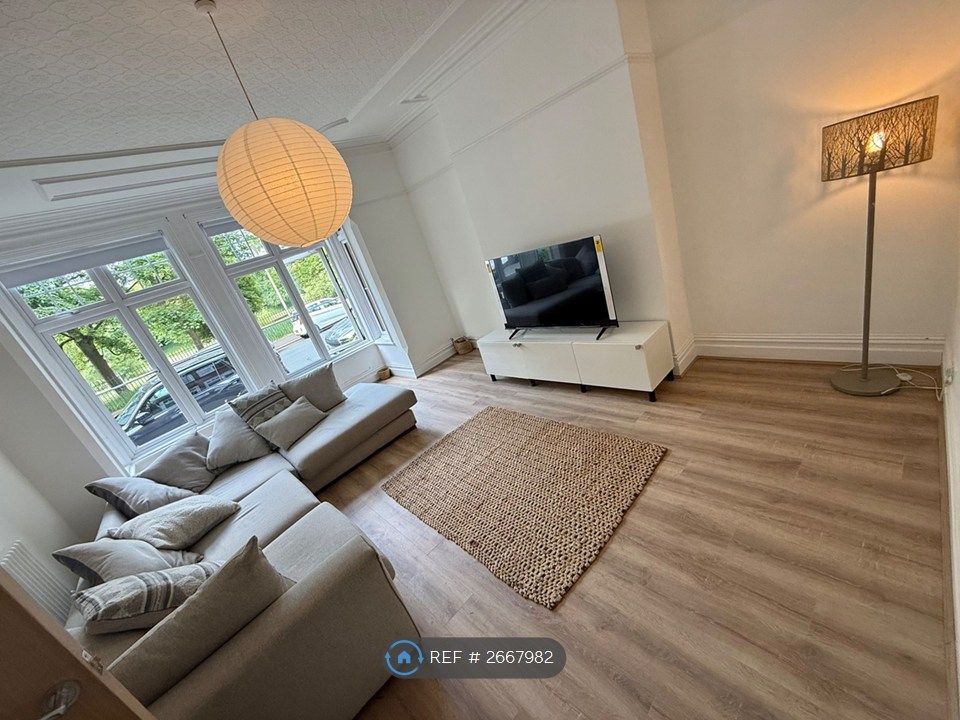 Property photo 2 of 22