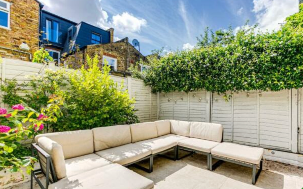 Property photo 2 of 7