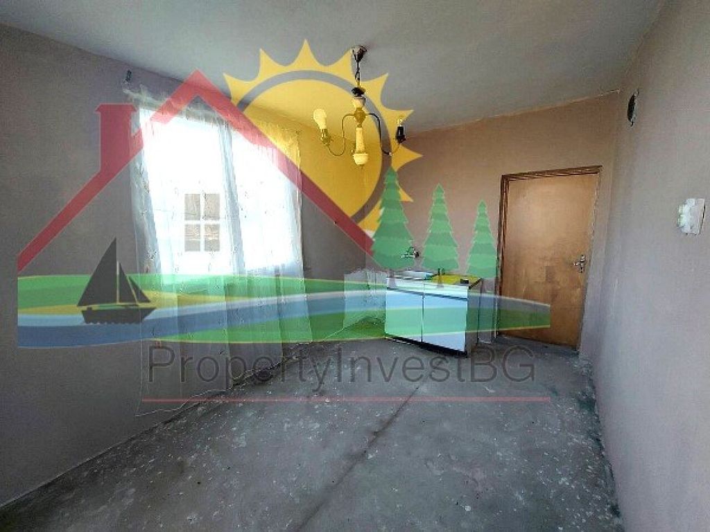 Property photo 2 of 5