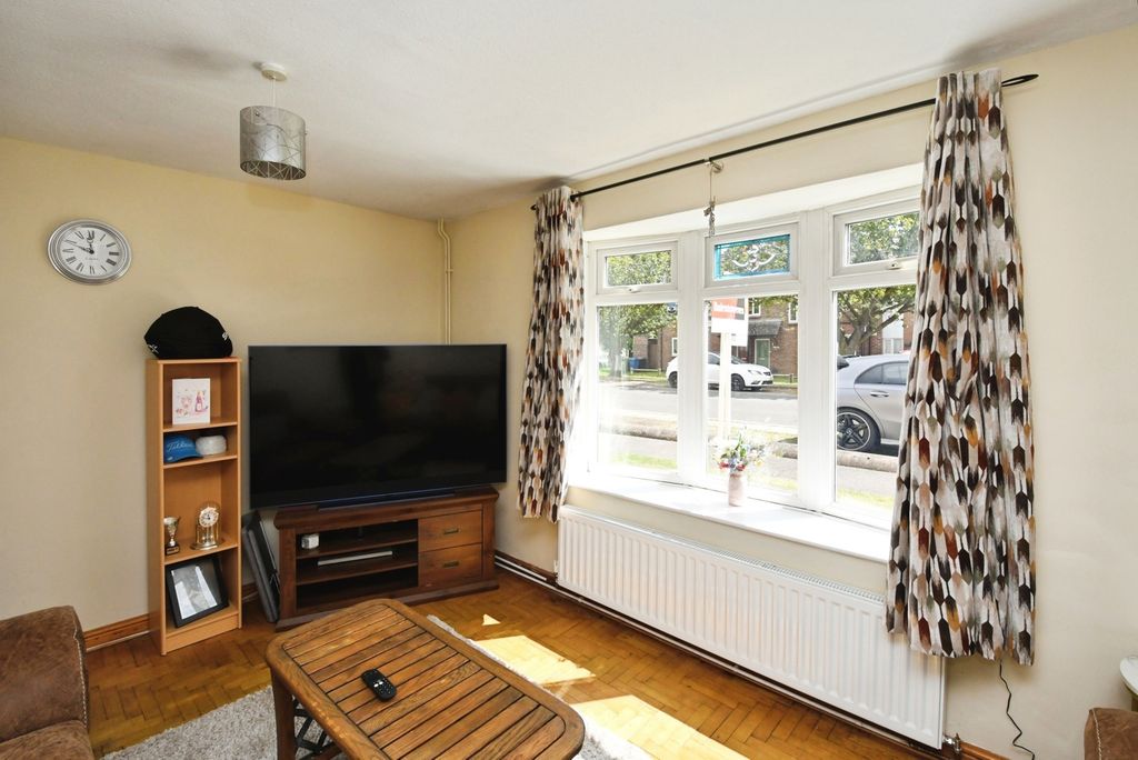 Property photo 3 of 17 Pbox-Img.Jpg