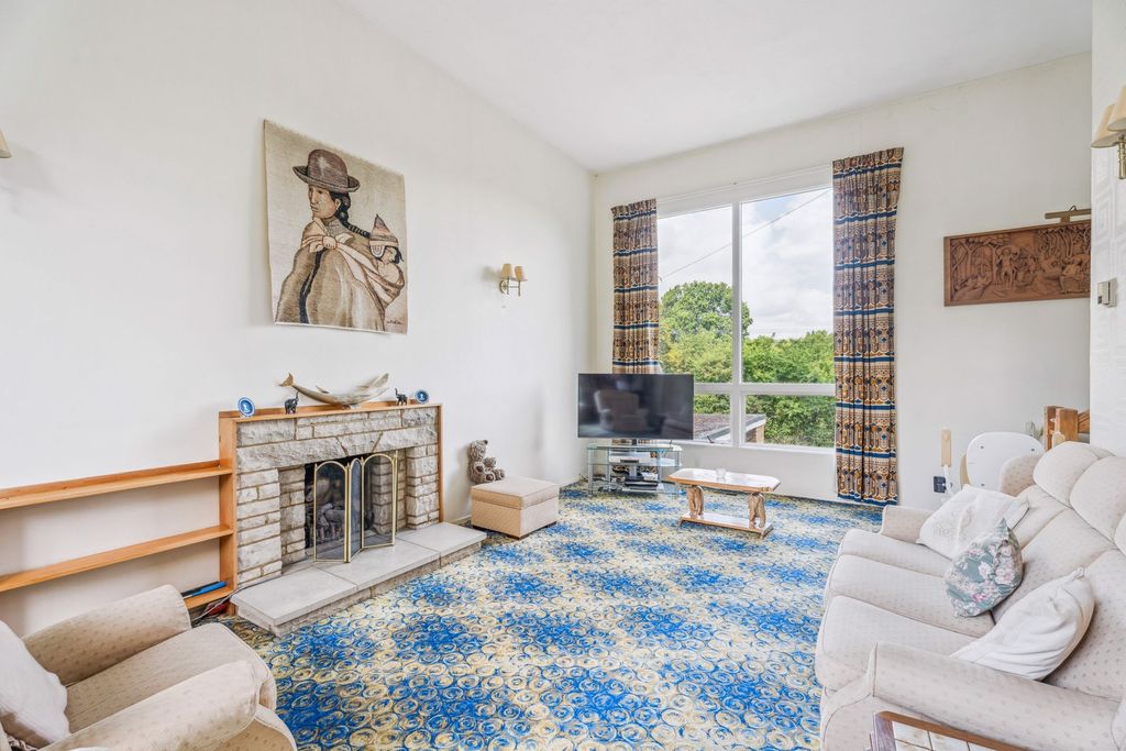 Property photo 3 of 32 Photo 32