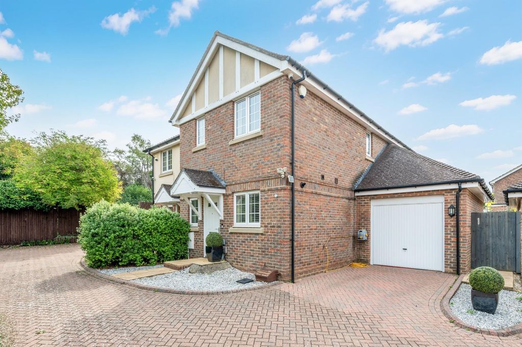 Property photo 1 of 15 Anmer Close,  (14).Jpg