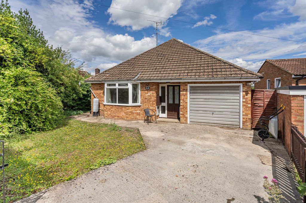 Property photo 1 of 11