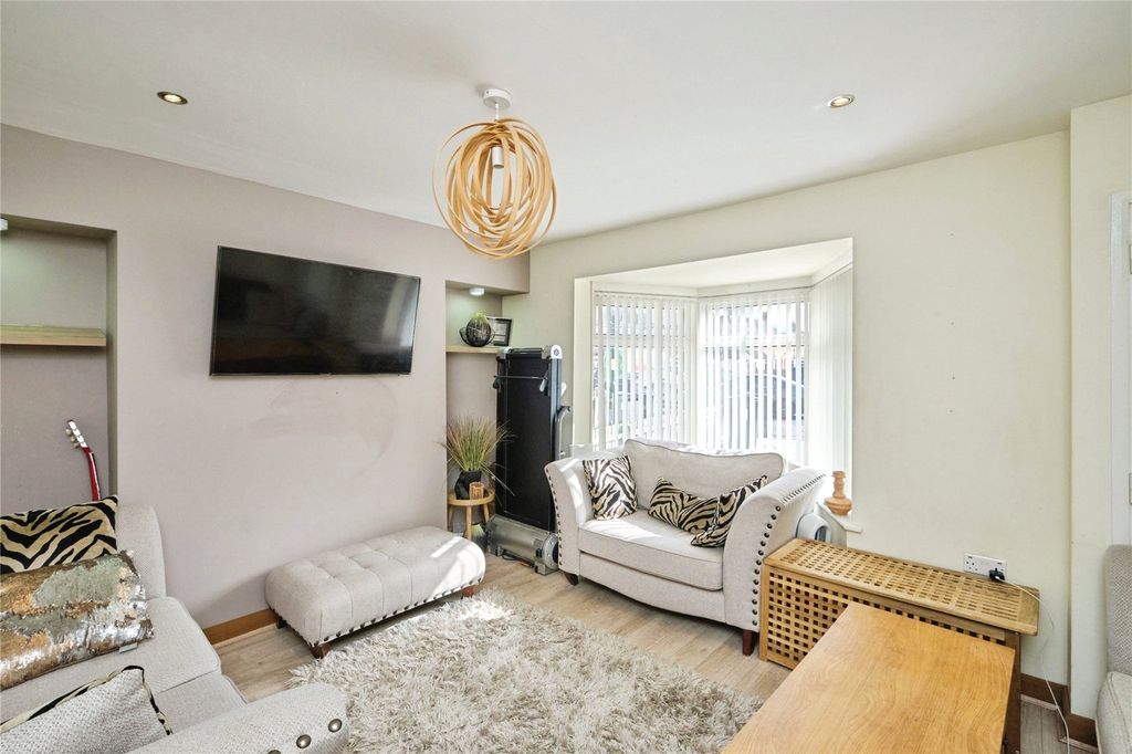 Property photo 3 of 18 Picture No. 21