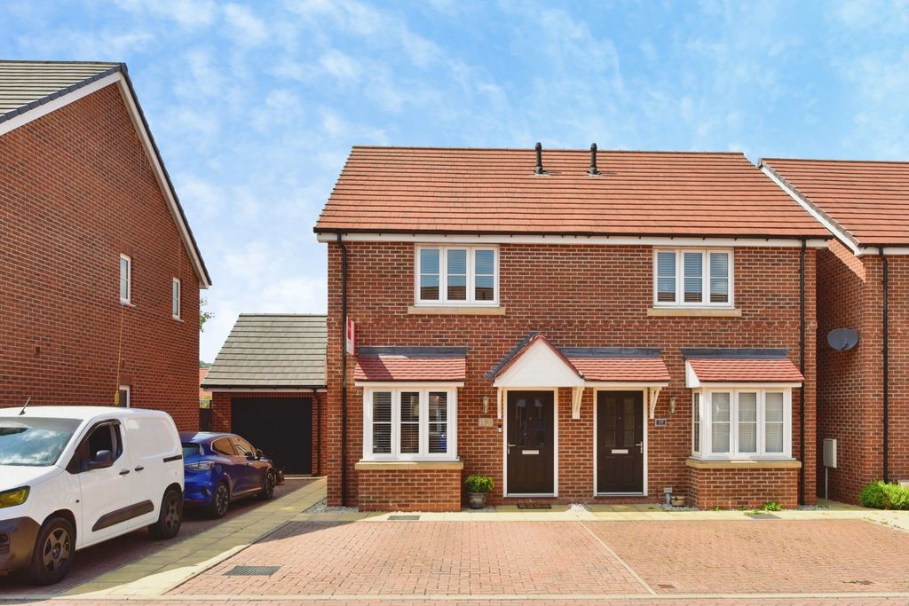 Property photo 1 of 20 Pbox-Img.Jpg