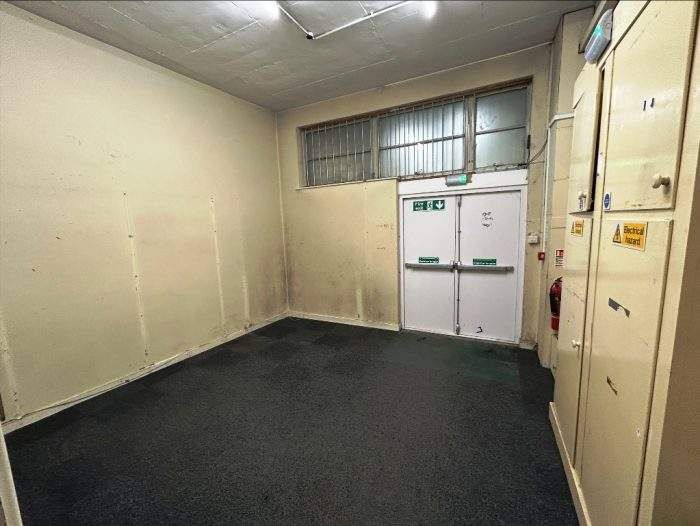 Property photo 3 of 4