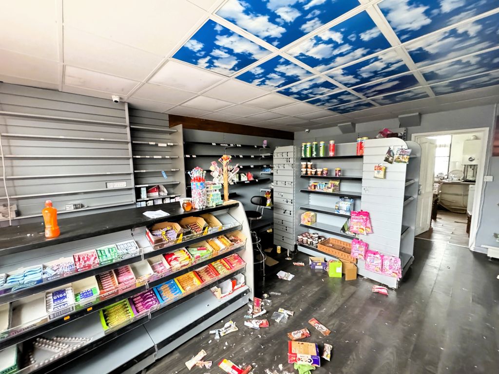 Property photo 3 of 5 Photo 5