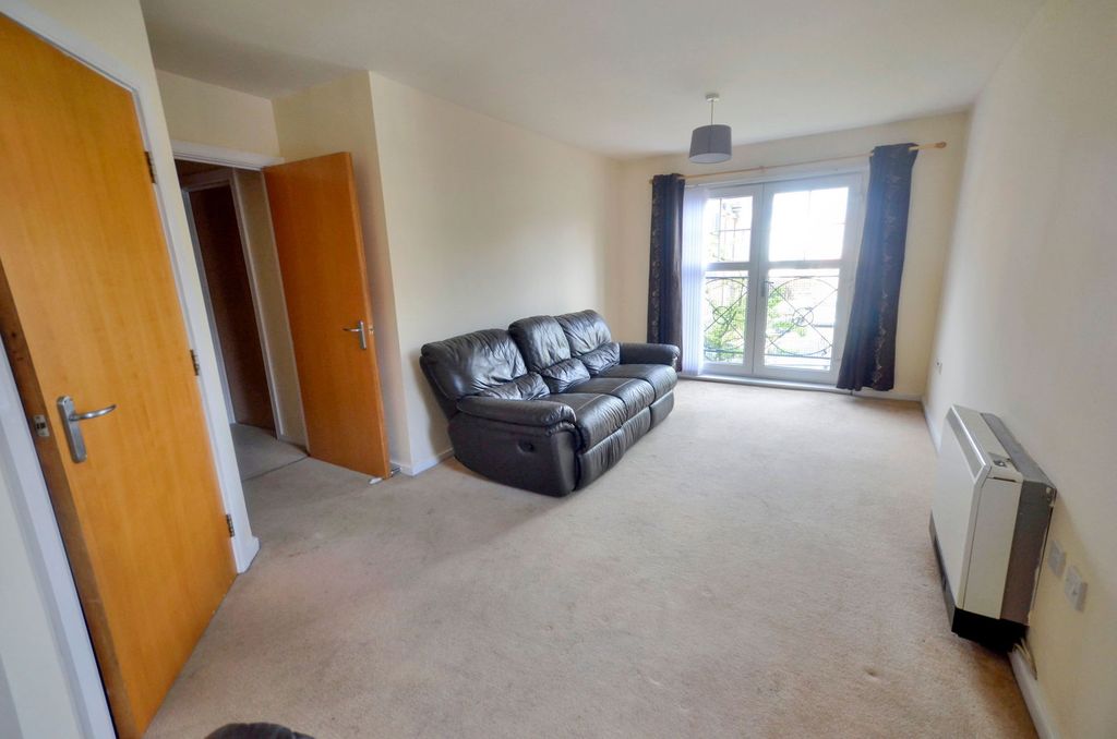 Property photo 3 of 7