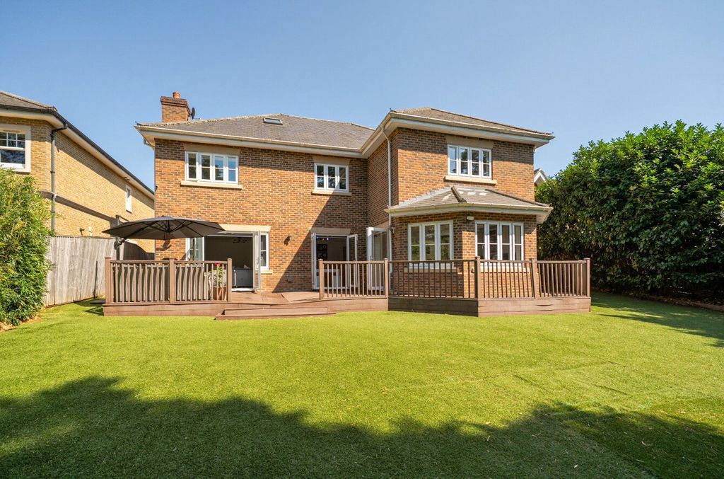 Property photo 3 of 33 Picture No. 34