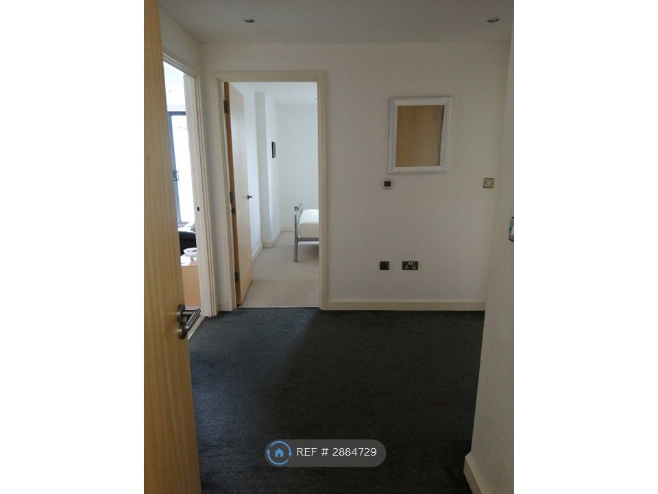 Property photo 2 of 15 Entrance