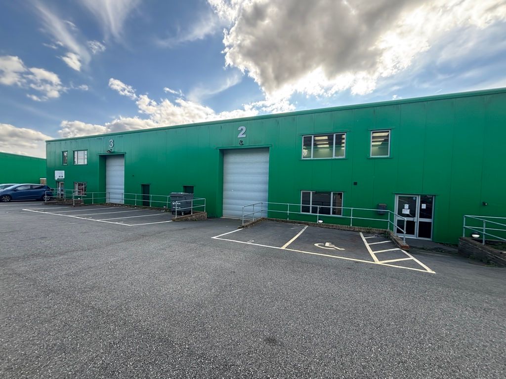 Property photo 1 of 7 Photo 7