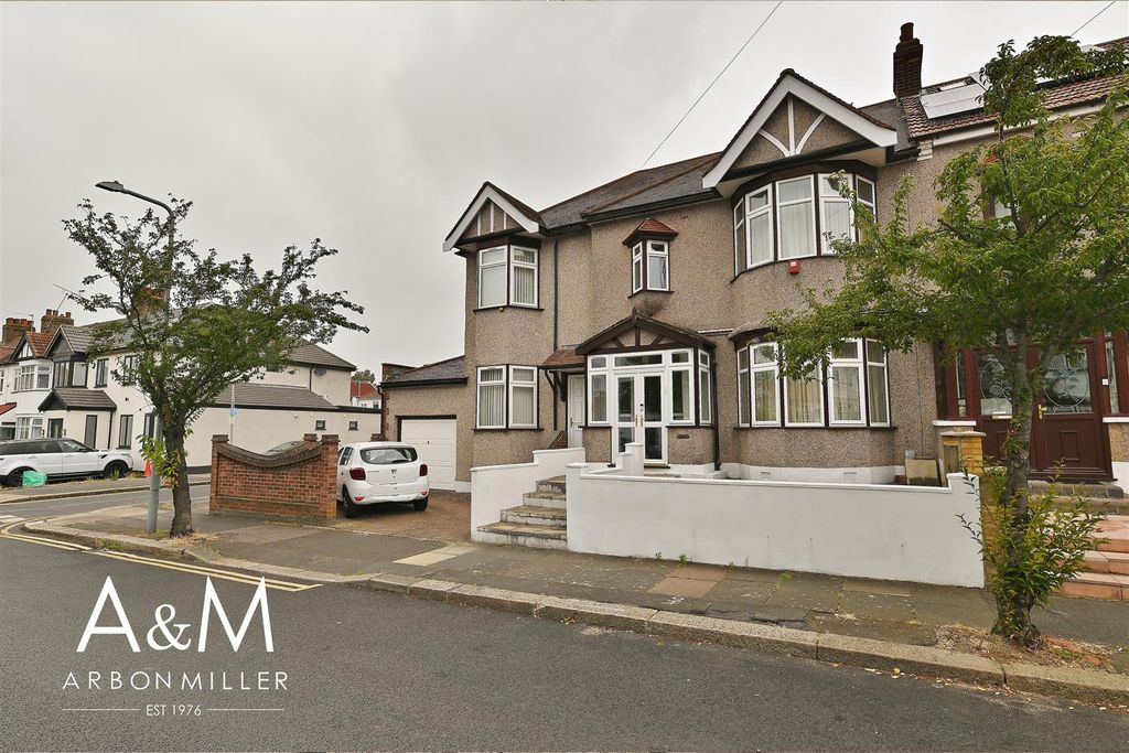 Property photo 1 of 27 4.Jpg