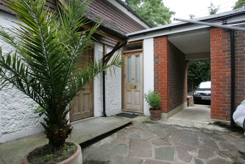 Property photo 3 of 5