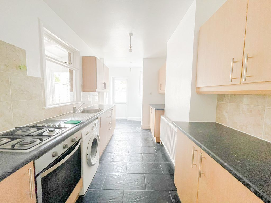 Property photo 3 of 11 Photo 3