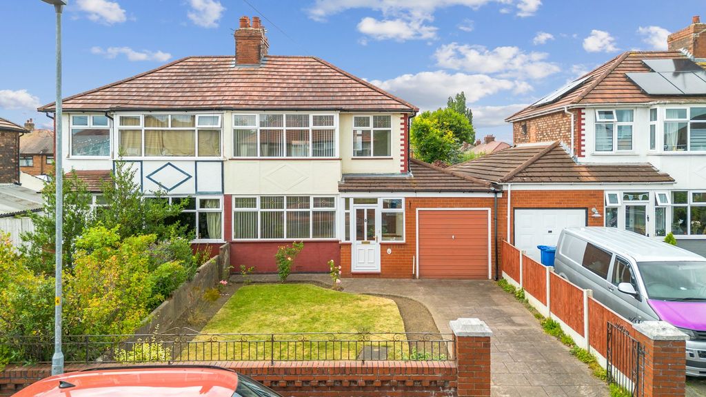 Property photo 1 of 18