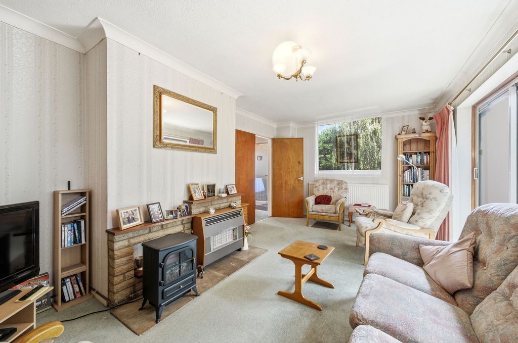Property photo 3 of 19