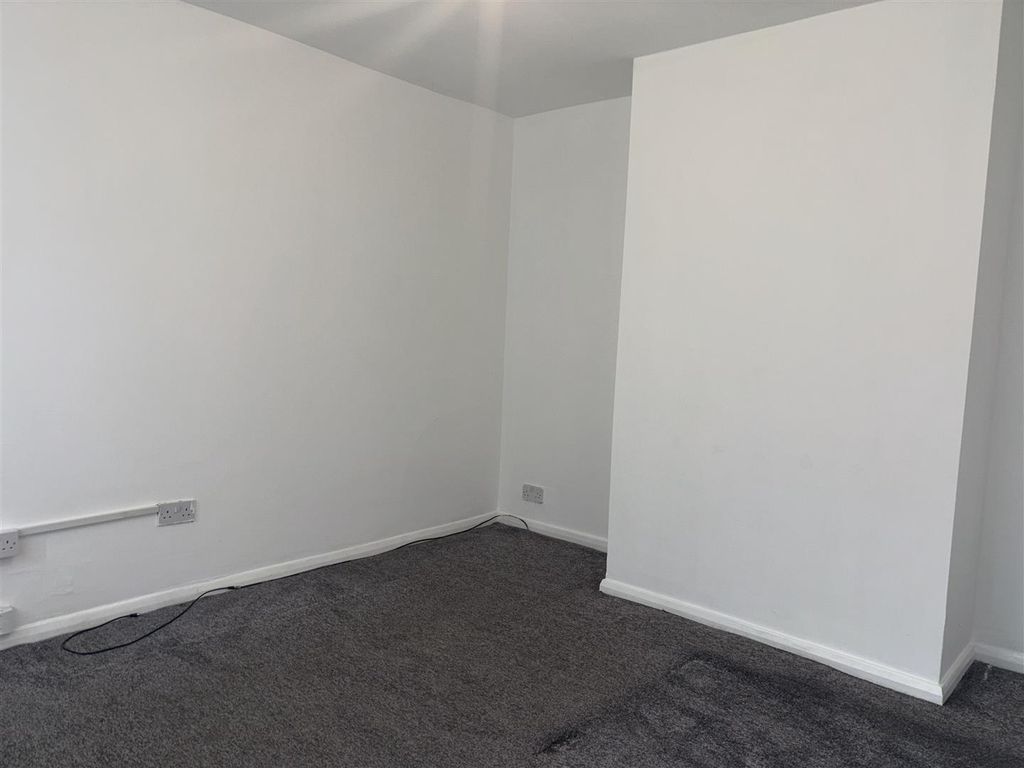 Property photo 2 of 14 Img_9846.Jpeg