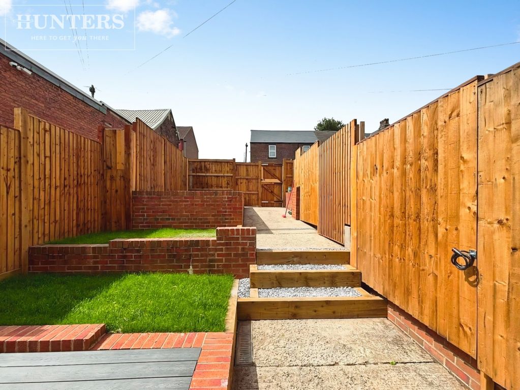 Property photo 2 of 23 Pbox-Img.Jpg