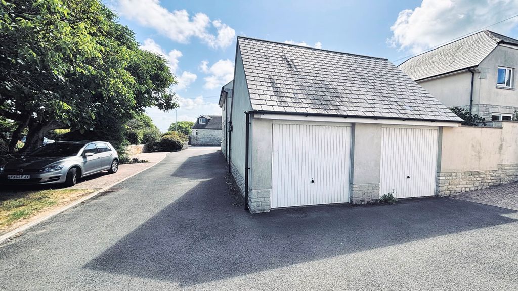 Property photo 2 of 26 Double Garage