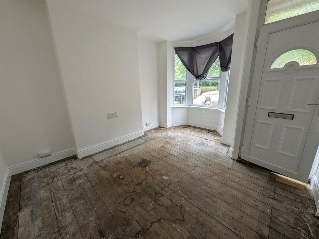 Property photo 2 of 8 Picture No. 07