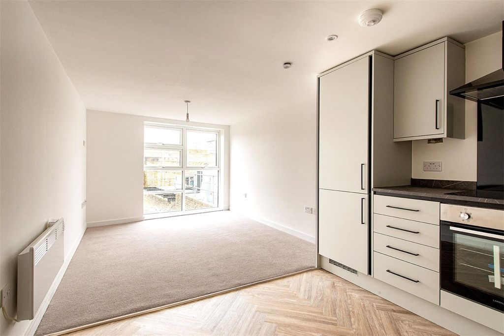 Property photo 2 of 10 Picture No. 02