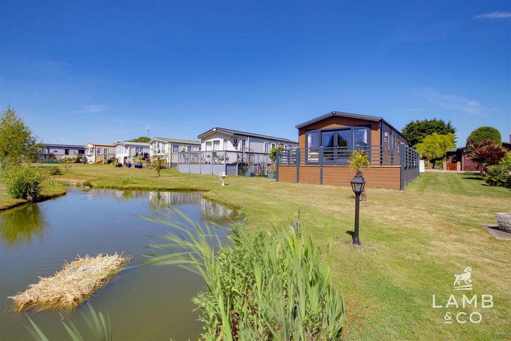 Property photo 2 of 17 Img_3526-Img_3530.Jpeg