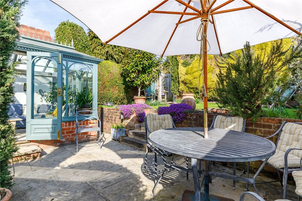 Property photo 1 of 35 Picture No. 10