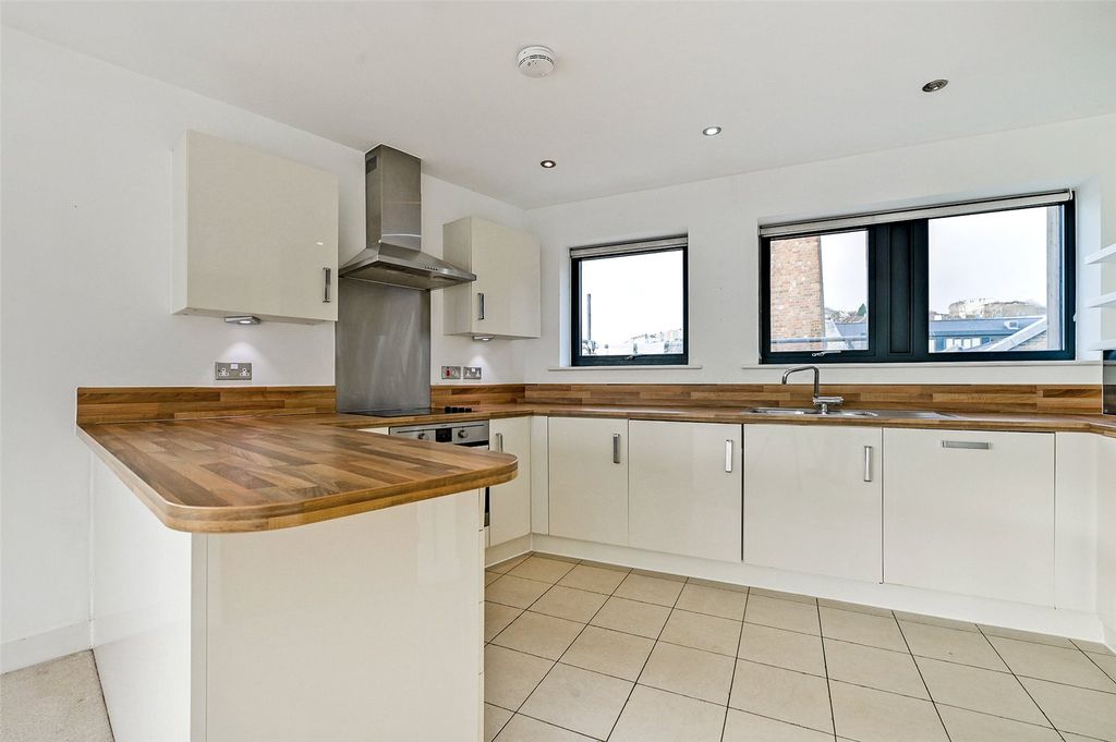 Property photo 3 of 9 Picture No. 07