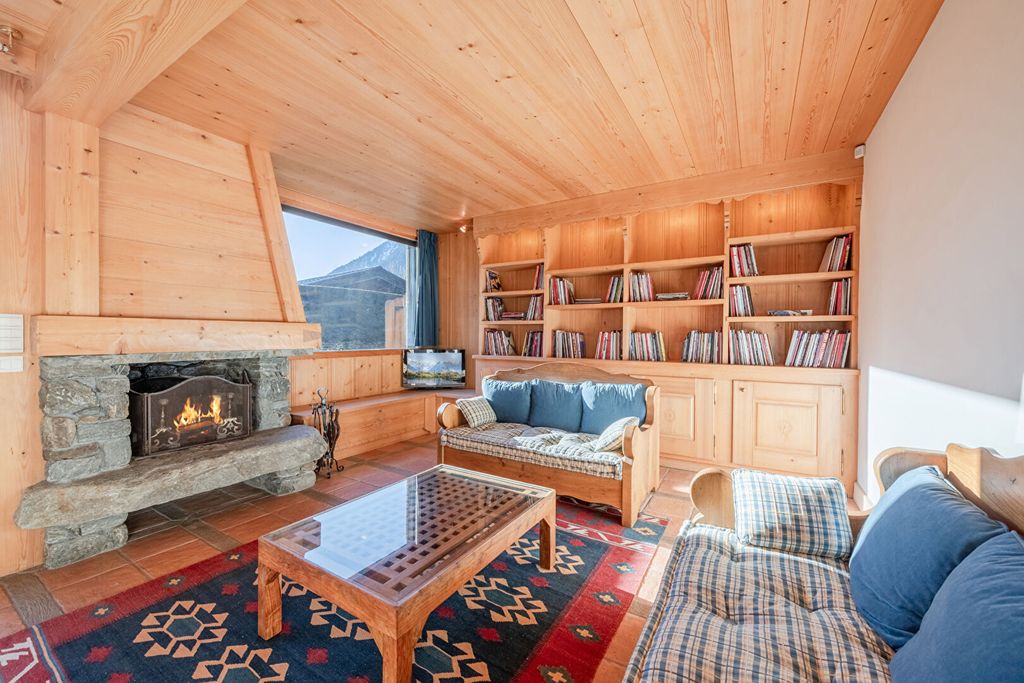 Property photo 2 of 12 Chamonix Chalet For