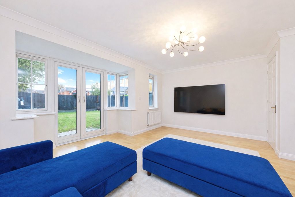 Property photo 2 of 21 Picture No. 50