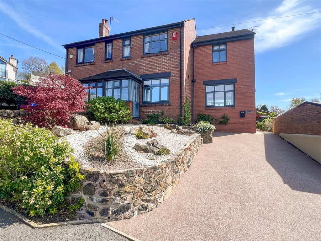 Property photo 1 of 25 Frontage