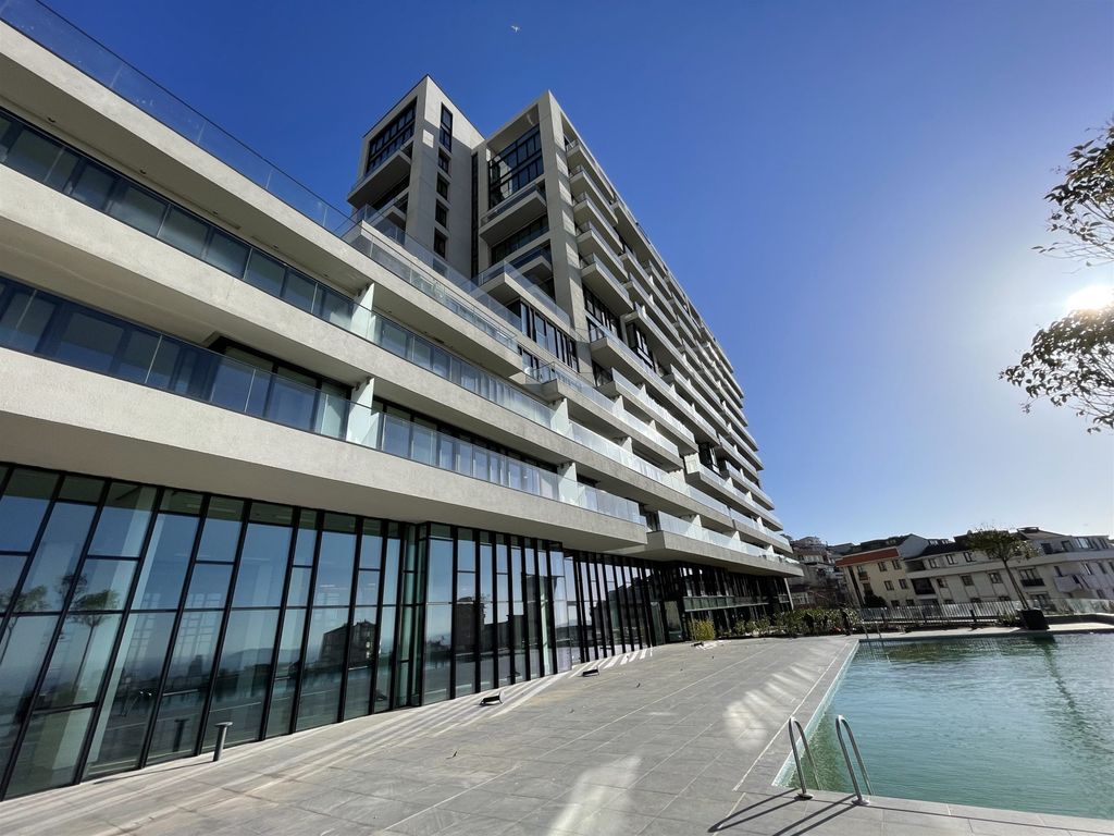 Property photo 2 of 13 Istanbul Properties In Maltepe With Sea And Nature Views - A Large Complex With Communal Pool
